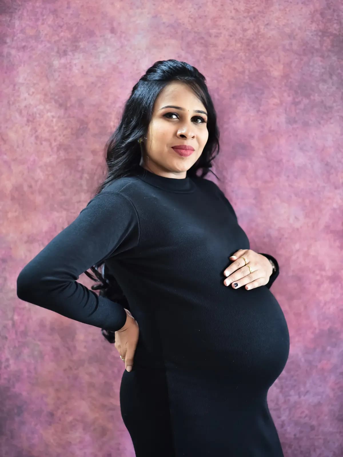 Maternity portraits in Thoothukudi